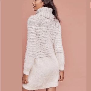 Anthropologie ‘Sleeping on Snow’ sweater dress-M